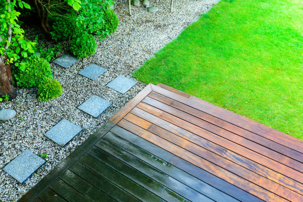 Best Sidewalk and Walkway Cleaning  in Pensacola, FL